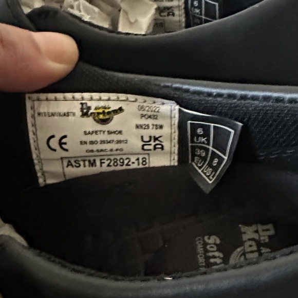 Dr. Martens Black Leather Loafers Mary Jane work shoes - Picture 2 of 3